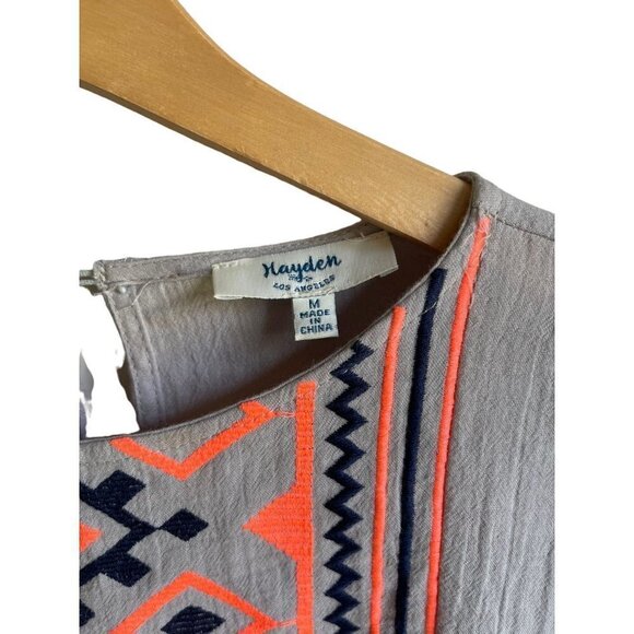 Hayden Size Medium 100% Cotton Gray Embroidered Bohemian Tassel Peasant Top - Picture 9 of 9